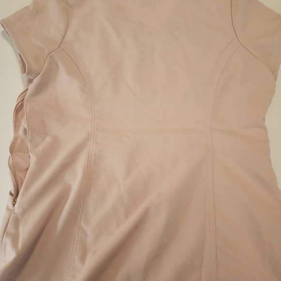 Pink Jaanuu gold zipper tulip scrub top Medium - Picture 4 of 4